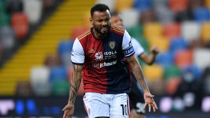 UDINE, ITALY - APRIL 21: Joao Pedro of Cagliari Calcio celebrates after scoring their sides first goal from the penalty spot during the Serie A match between Udinese Calcio and Cagliari Calcio at Dacia Arena on April 21, 2021 in Udine, Italy. Sporting stadiums around Italy remain under strict restrictions due to the Coronavirus Pandemic as Government social distancing laws prohibit fans inside venues resulting in games being played behind closed doors. (Photo by Alessandro Sabattini/Getty Images) Sette giocatori da confermare per la 36a giornata: sono i «più in forma» al fantacalcio - immagine 1
