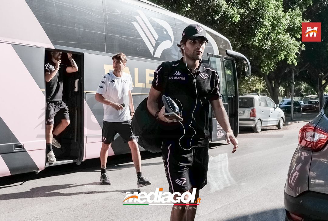 FOTO RITIRO PALERMO, gli uomini di Baldini arrivano in palestra (Gallery) - immagine 23