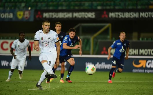 Chievo-Spezia 1-3, il secondo dei 3 gol di Galabinov: su rigore Chievo-Spezia 1-3, il secondo dei 3 gol di Galabinov: su rigore