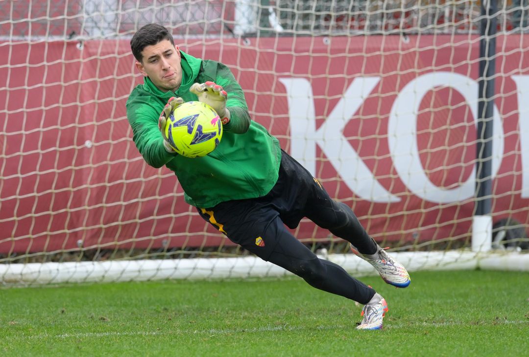 Roma, l’allenamento prima della partenza per il Portogallo – FOTO GALLERY - immagine 7