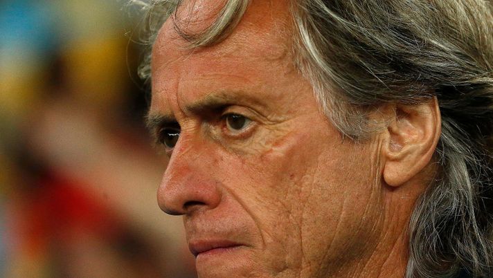 RIO DE JANEIRO, BRAZIL - FEBRUARY 26: Head coach Jorge Jesus of Flamengo looks on before he second leg match between Flamengo and Independiente del Valle as part of Recopa Sudamericana 2020 at Maracana Stadium on February 26, 2020 in Rio de Janeiro, Brazil. (Photo by Bruna Prado/Getty Images) RIO DE JANEIRO, BRAZIL - FEBRUARY 26: Head coach Jorge Jesus of Flamengo looks on before he second leg match between Flamengo and Independiente del Valle as part of Recopa Sudamericana 2020 at Maracana Stadium on February 26, 2020 in Rio de Janeiro, Brazil. (Photo by Bruna Prado/Getty Images)
