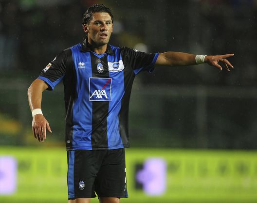 BERGAMO, ITALY - OCTOBER 31: Guglielmo Stendardo of Atalanta BC gestures during the Serie A match between Atalanta BC and SSC Napoli at Stadio Atleti Azzurri d'Italia on October 31, 2012 in Bergamo, Italy. (Photo by Marco Luzzani/Getty Images) BERGAMO, ITALY - OCTOBER 31: Guglielmo Stendardo of Atalanta BC gestures during the Serie A match between Atalanta BC and SSC Napoli at Stadio Atleti Azzurri d'Italia on October 31, 2012 in Bergamo, Italy. (Photo by Marco Luzzani/Getty Images)