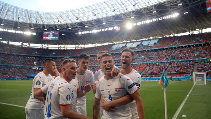 BUDAPEST, HUNGARY - JUNE 27: Tomas Holes of Czech Republic celebrates with team mates after scoring their side's first goal during the UEFA Euro 2020 Championship Round of 16 match between Netherlands and Czech Republic at Puskas Arena on June 27, 2021 in Budapest, Hungary. (Photo by Alex Pantling/Getty Images) BUDAPEST, HUNGARY - JUNE 27: Tomas Holes of Czech Republic celebrates with team mates after scoring their side's first goal during the UEFA Euro 2020 Championship Round of 16 match between Netherlands and Czech Republic at Puskas Arena on June 27, 2021 in Budapest, Hungary. (Photo by Alex Pantling/Getty Images)