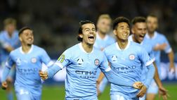 Anche a Melbourne quelli del City sono “vicini chiassosi”: 6-0 nel derby!