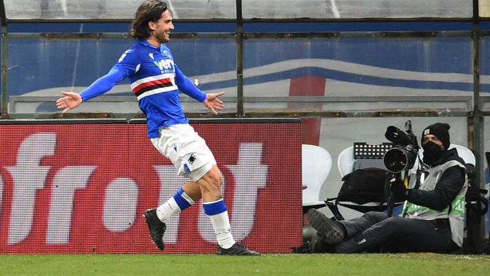 GENOA, ITALY JANUARY 16: Ernesto Torregrossa of UC Sampdoria celebrates after score during the Serie A match between UC Sampdoria and Udinese Calcio at Stadio Luigi Ferraris on January 16, 2021 in Genoa, Italy. (Photo by Paolo Rattini/Getty Images) Ranieri prova Torregrrossa con Quagliarella: chi gioca e chi rischia nella Samp - immagine 1