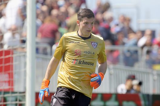 CAGLIARI, ITALY - APRIL 22: Alessio Cragno of Cagliari looks on during the serie A match between Cagliari Calcio and Bologna FC at Stadio Sant'Elia on April 22, 2018 in Cagliari, Italy. (Photo by Enrico Locci/Getty Images) Budel avverte: “Difficile migliorare la Fiorentina con tutte queste partenze”- immagine 2