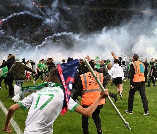 Follia Saint-Etienne: saltano la Ligue 1 e il derby con il Lione- immagine 2