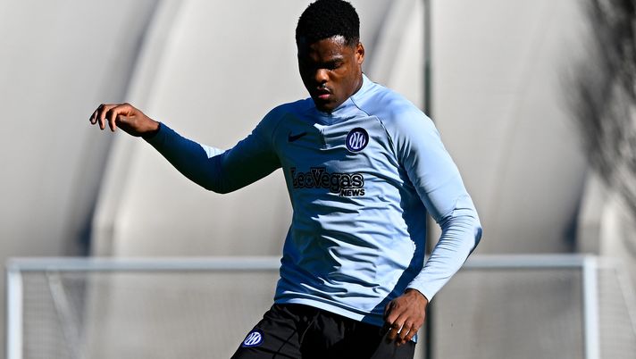 Inter, Dumfries scavalcato da Darmian. Inzaghi vuole recuperare Denzel, ma il futuro… - immagine 1