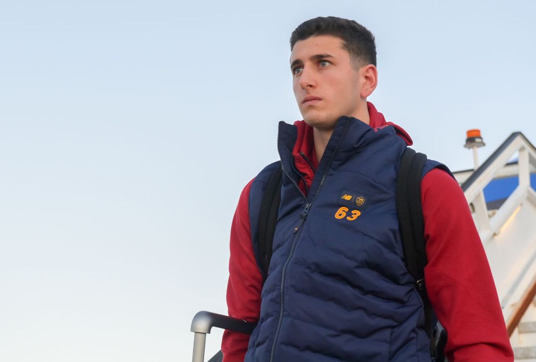 Roma, l’arrivo dei giallorossi in Portogallo – FOTO GALLERY - immagine 11