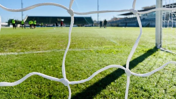 Tifoso Olbia, al derby con la Torres con una bottiglia di benzina: agli arresti domiciliari - immagine 1