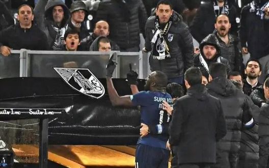 Ecco la foto del razzismo più becero Ecco la foto del razzismo più becero