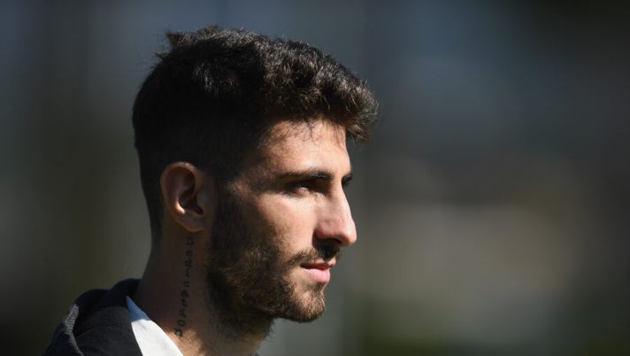 FLORENCE, ITALY - MARCH 20: Cristiano Piccini of Italy looks on during a training session at Centro Tecnico Federale di Coverciano on March 20, 2019 in Florence, Italy. (Photo by Claudio Villa/Getty Images) Sette brutte notizie: chi vi può tradire al fantacalcio, tra infortuni e calciomercato- immagine 1
