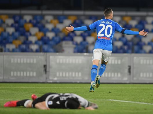 (Photo by Francesco Pecoraro/Getty Images) napoli zielinski
