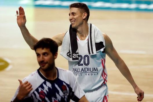 Carroll, era una star del grande basket: oggi fa l’allevatore e vende miele…- immagine 3