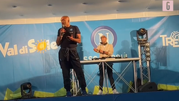 VIDEO Napoli, il discorso di Spalletti ai tifosi: il tecnico zittisce un contestatore