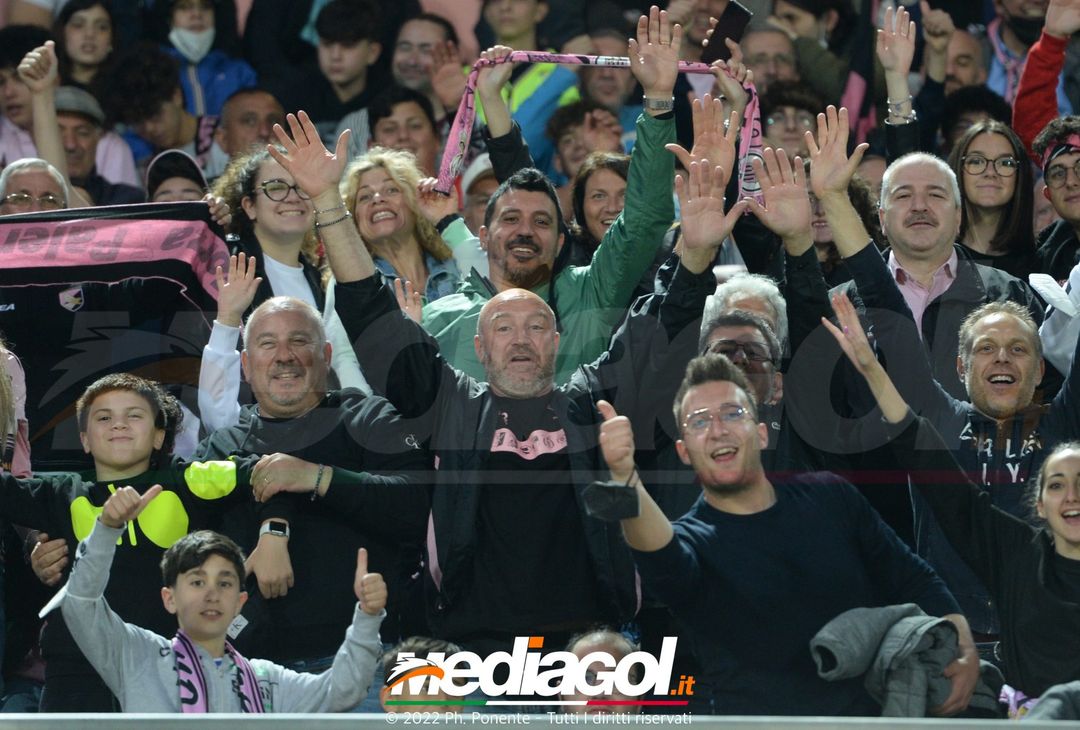 Fotogallery, i tifosi allo stadio per Palermo-Triestina 1-1 - immagine 19