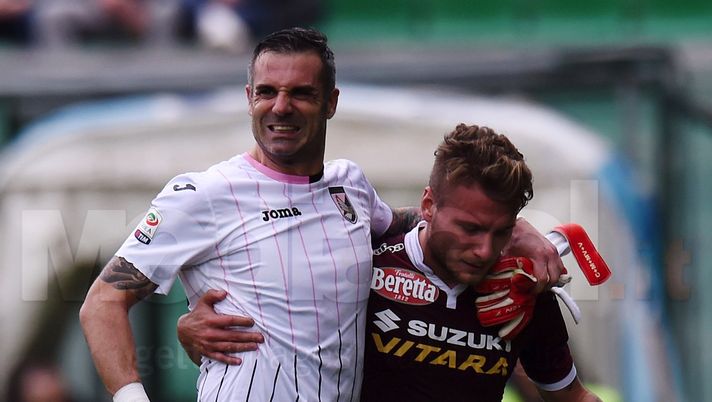 14 febbraio 2016: Palermo-Torino. Sorrentino s'infortuna ed esce dal campo aiutato da Immobile 