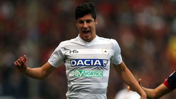 GENOA, ITALY - NOVEMBER 06: Stipe Perica of Udinese Calcio reacts during the Serie A match between Genoa CFC and Udinese Calcio at Stadio Luigi Ferraris on November 6, 2016 in Genoa, Italy. (Photo by Gabriele Maltinti/Getty Images) Salernitana, emergenza d’attacco. La Gazzetta: “L’ultima idea è un ex Udinese” - immagine 1