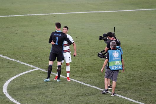 Cristiano Ronaldo Courtois (getty images) Cristiano Ronaldo Courtois (getty images)