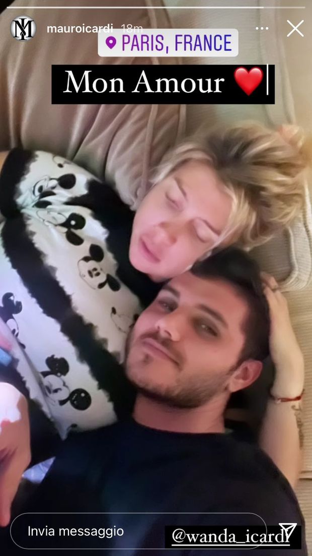 Icardi abbraccia Wanda Nara, è ormai pace fatta? Lui: “Mon amour”- immagine 2