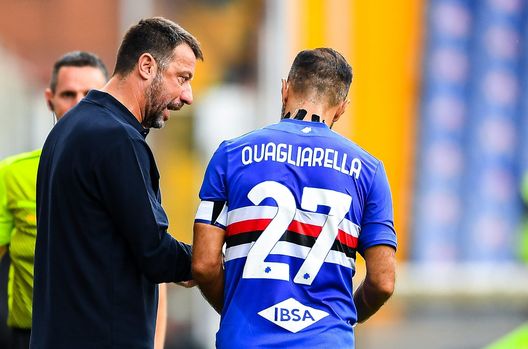 GENOA, ITALY - OCTOBER 3: Roberto DAversa head coach of Sampdoria (L) issues Fabio Quagliarella of Sampdoria some instructions during the Serie A match between UC Sampdoria and Udinese Calcio at Stadio Luigi Ferraris on Ctober 3, 2021 in Genoa, Italy. (Photo by Getty Images) GENOA, ITALY - OCTOBER 3: Roberto DAversa head coach of Sampdoria (L) issues Fabio Quagliarella of Sampdoria some instructions during the Serie A match between UC Sampdoria and Udinese Calcio at Stadio Luigi Ferraris on Ctober 3, 2021 in Genoa, Italy. (Photo by Getty Images)