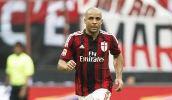 Alex, difensore del Milan (Fonte: www.calcionewstime.com) Alex, difensore del Milan (Fonte: www.calcionewstime.com)