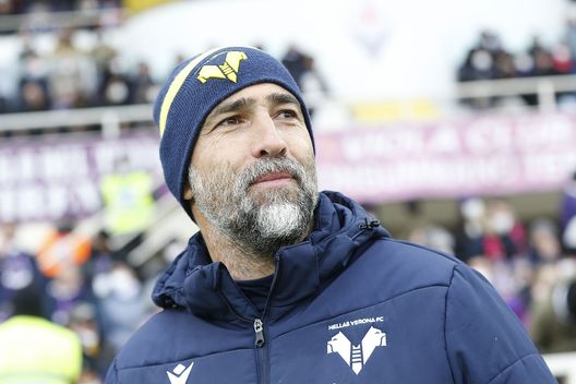 FLORENCE, ITALY - MARCH 06: Igor Tudor manager of Hellas Verona looks on during the Serie A match between ACF Fiorentina and Hellas Verona FC at Stadio Artemio Franchi on March 6, 2022 in Florence, Italy. (Photo by Gabriele Maltinti/Getty Images) Lirola sedotto e abbandonato: addio Marsiglia. Ecco il suo nuovo club- immagine 2