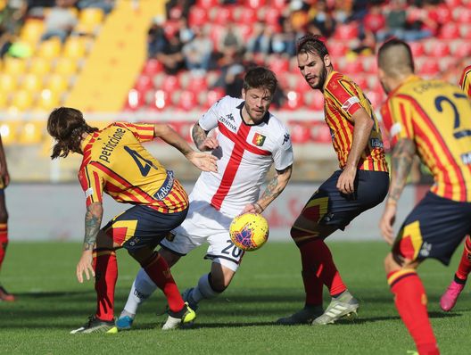 LECCE, ITALY - DECEMBER 08: Jacopo Petriccione of Lecce competes for the ball with Lasse Schone of Genoa during the Serie A match between US Lecce and Genoa CFC at Stadio Via del Mare on December 8, 2019 in Lecce, Italy. (Photo by Maurizio Lagana/Getty Images) LECCE, ITALY - DECEMBER 08: Jacopo Petriccione of Lecce competes for the ball with Lasse Schone of Genoa during the Serie A match between US Lecce and Genoa CFC at Stadio Via del Mare on December 8, 2019 in Lecce, Italy. (Photo by Maurizio Lagana/Getty Images)