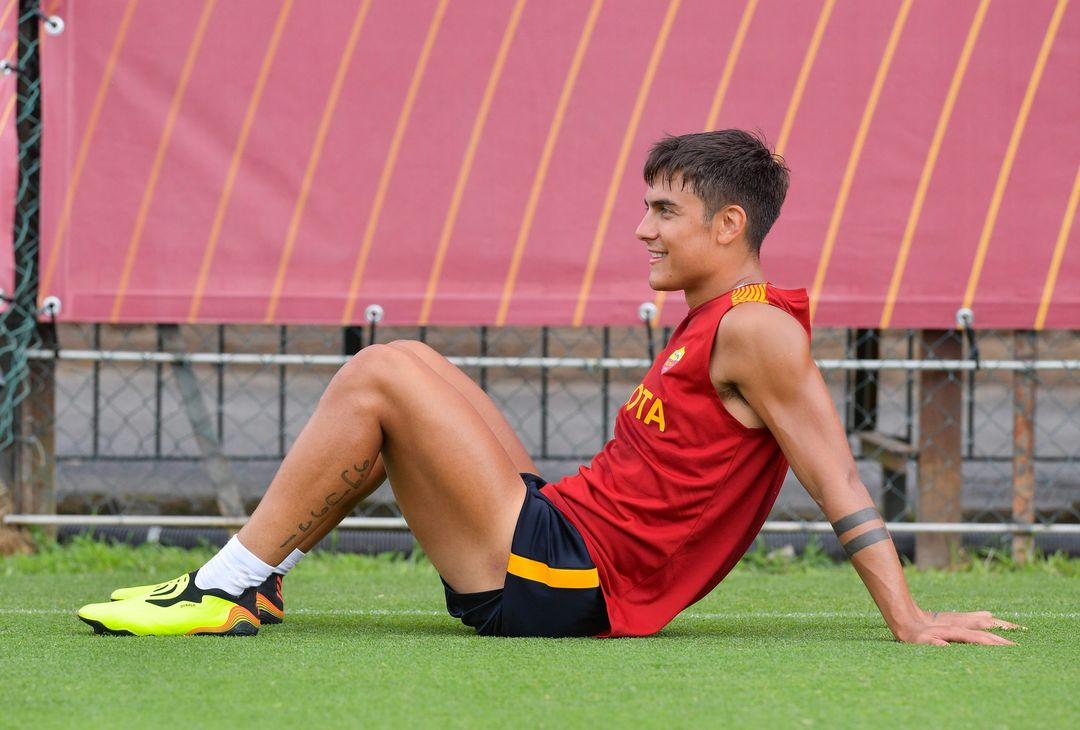 La Roma lavora sotto il sole di Trigoria – FOTO GALLERY - immagine 25