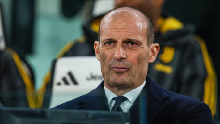TURIN, ITALY - 2024/02/12: Massimiliano Allegri Head Coach of Juventus FC looks on during Serie A 2023/24 football match between Juventus FC and Udinese Calcio at Allianz Stadium. Final score; Juventus 0 : 1 Udinese Calcio. (Photo by Fabrizio Carabelli/SOPA Images/LightRocket via Getty Images) Torna l’Allegri-out, questa volta a Times Square! - immagine 1
