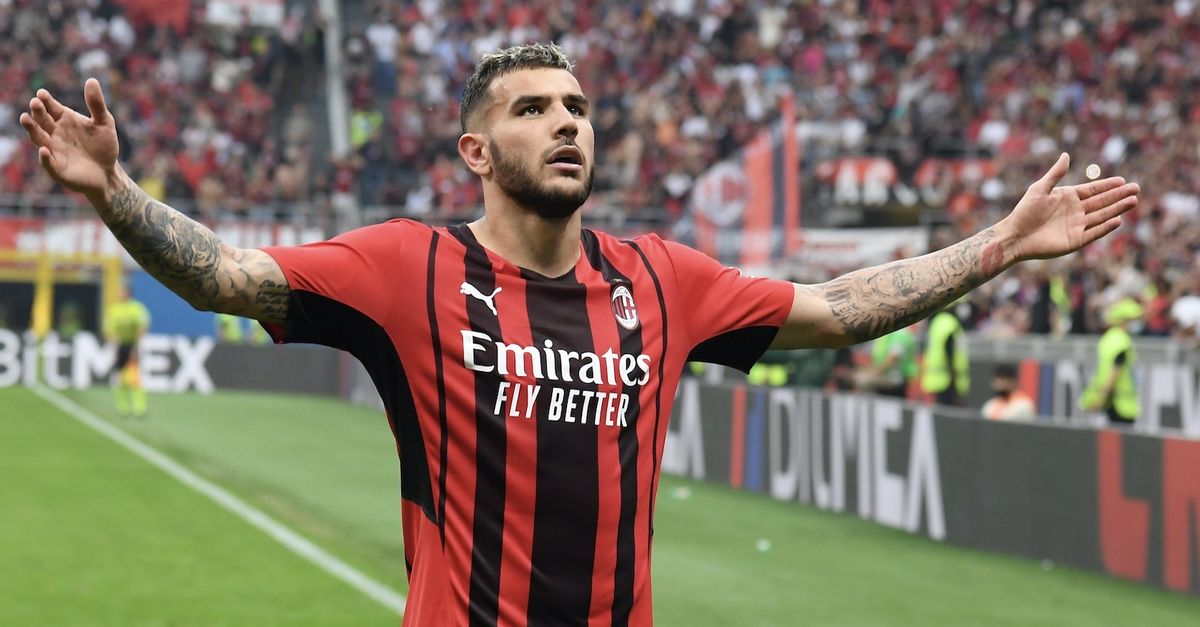 Milan, Pioli: “Gol all’Atalanta? Theo Hernandez è come l’ira di Dio”