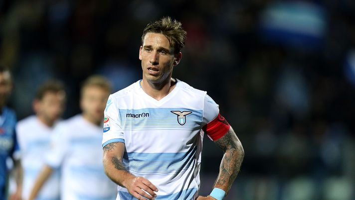 EMPOLI, ITALY - FEBRUARY 18: Lucas Biglia of SS Lazio reacts during the Serie A match between Empoli FC and SS Lazio at Stadio Carlo Castellani on February 18, 2017 in Empoli, Italy.  (Photo by Gabriele Maltinti/Getty Images) 