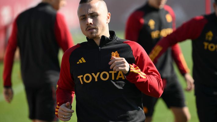 Getty Images Roma, la ripresa dopo la Salernitana: Angeliño subito in campo. C’è anche Belotti - immagine 1