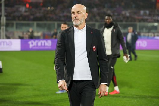 GERMOGLI PH: 20 NOVEMBRE 2021 FIRENZE STADIO ARTEMIO FRANCHI SERIE A FIORENTINA VS MILAN NELLA FOTO PIOLI GERMOGLI PH: 20 NOVEMBRE 2021 FIRENZE STADIO ARTEMIO FRANCHI SERIE A FIORENTINA VS MILAN NELLA FOTO PIOLI