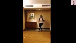 VIDEO / Si trasforma in personaggio sparatutto: ecco la nuova versione di Pato