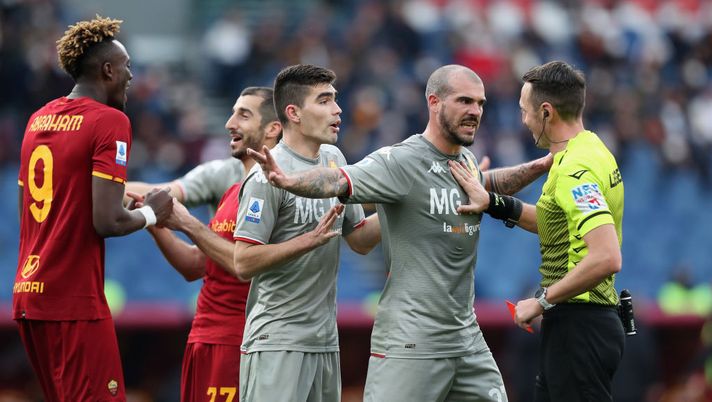 Sassuolo-Roma, arbitra Ayroldi. Abisso al Var: lo scorso anno polemiche con Mourinho - immagine 1