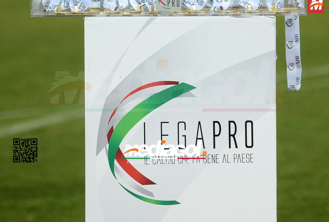 FOTO Palermo in Serie B, i festeggiamenti dei rosanero al Renzo Barbera (Gallery) - immagine 50