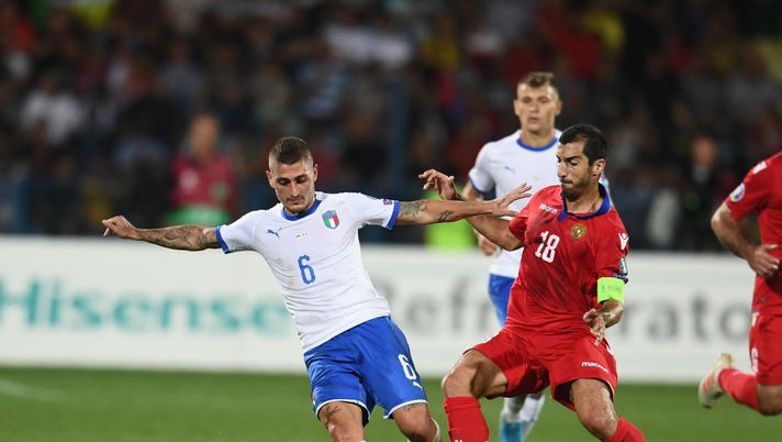 YEREVAN, ARMENIA - SEPTEMBER 05: Marco Verratti of Italy competes for the ball with Henrikh Mkhitaryan of Armenia during the UEFA Euro 2020 qualifier between Armenia and Italy at Republican Stadium after Vazgen Sargsyan on September 5, 2019 in Yerevan, Armenia. (Photo by Claudio Villa/Getty Images) YEREVAN, ARMENIA - SEPTEMBER 05: Marco Verratti of Italy competes for the ball with Henrikh Mkhitaryan of Armenia during the UEFA Euro 2020 qualifier between Armenia and Italy at Republican Stadium after Vazgen Sargsyan on September 5, 2019 in Yerevan, Armenia. (Photo by Claudio Villa/Getty Images)