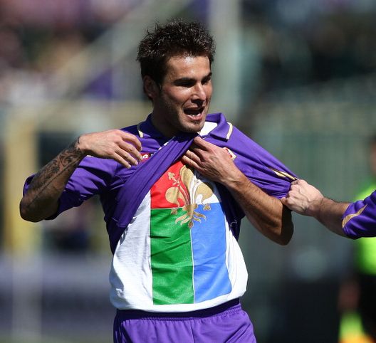 FLORENCE, ITALY - MARCH 20: Adrian Mutu of ACF Fiorentina celebrates after scoring the opening goal during the Serie A match between ACF Fiorentina and AS Roma at Stadio Artemio Franchi on March 20, 2011 in Florence, Italy. (Photo by Paolo Bruno/Getty Images) FLORENCE, ITALY - MARCH 20: Adrian Mutu of ACF Fiorentina celebrates after scoring the opening goal during the Serie A match between ACF Fiorentina and AS Roma at Stadio Artemio Franchi on March 20, 2011 in Florence, Italy. (Photo by Paolo Bruno/Getty Images)