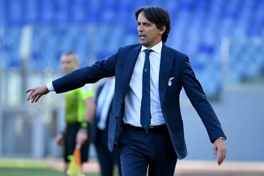 ROME, ITALY - FEBRUARY 20: SS Lazio head coach Simone Inzaghi during the Serie A match between SS Lazio and UC Sampdoria at Stadio Olimpico on February 20, 2021 in Rome, Italy. Sporting stadiums around Italy remain under strict restrictions due to the Coronavirus Pandemic as Government social distancing laws prohibit fans inside venues resulting in games being played behind closed doors. (Photo by Marco Rosi - SS Lazio/Getty Images) ROME, ITALY - FEBRUARY 20: SS Lazio head coach Simone Inzaghi during the Serie A match between SS Lazio and UC Sampdoria at Stadio Olimpico on February 20, 2021 in Rome, Italy. Sporting stadiums around Italy remain under strict restrictions due to the Coronavirus Pandemic as Government social distancing laws prohibit fans inside venues resulting in games being played behind closed doors. (Photo by Marco Rosi - SS Lazio/Getty Images)