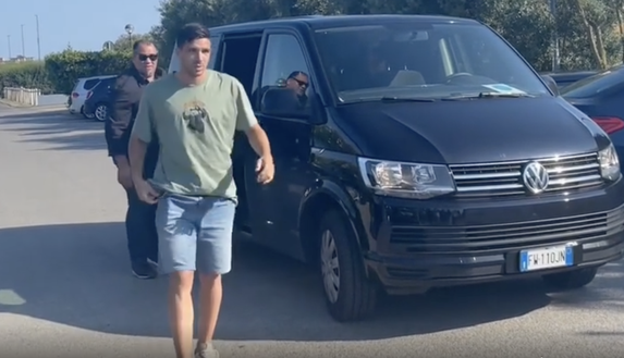 Simeone è un nuovo calciatore del Napoli: arriva in prestito con diritto di riscatto dal Verona- immagine 2