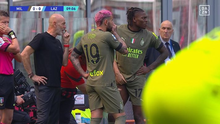 Verso Milan-Inter, possibile tegola per Pioli: Leao esce per infortunio con la Lazio Verso Milan-Inter, possibile tegola per Pioli: Leao esce per infortunio con la Lazio - immagine 1