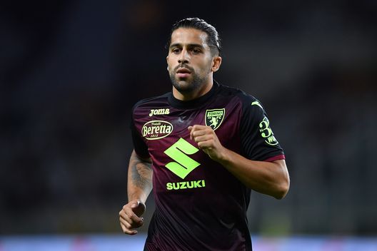 TURIN, ITALY - AUGUST 06: Ricardo Rodriguez of Torino FC looks on during the Coppa Italia match between Torino FC and Palermo at Olimpico Stadium on August 6, 2022 in Turin, Italy. (Photo by Valerio Pennicino/Getty Images) Torino, Rodriguez: “Io tra i primi tre nel mio ruolo. Il futuro? Sogno la Spagna”- immagine 3