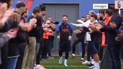 VIDEO / Messi, passerella d’onore: l’accoglienza del Psg