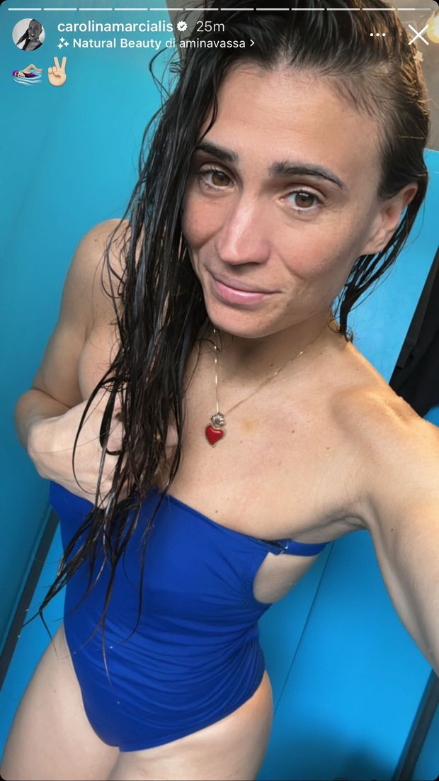 Carolina, scatto post allenamento in vasca. Fisico super e fan senza parole per la Marcialis- immagine 2