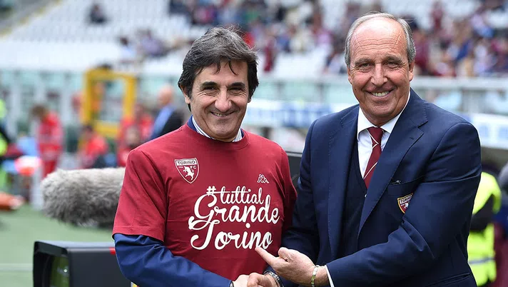 TURIN, ITALY - APRIL 24:  Torino FC president Urbano Cairo (L) wearing a jersey with the new name of the stadium in honor of the Grande Torino with head coach Giampiero Ventura prior to the Serie A match between Torino FC and US Sassuolo Calcio at Stadio Grande Torino on April 24, 2016 in Turin, Italy.  (Photo by Valerio Pennicino/Getty Images)