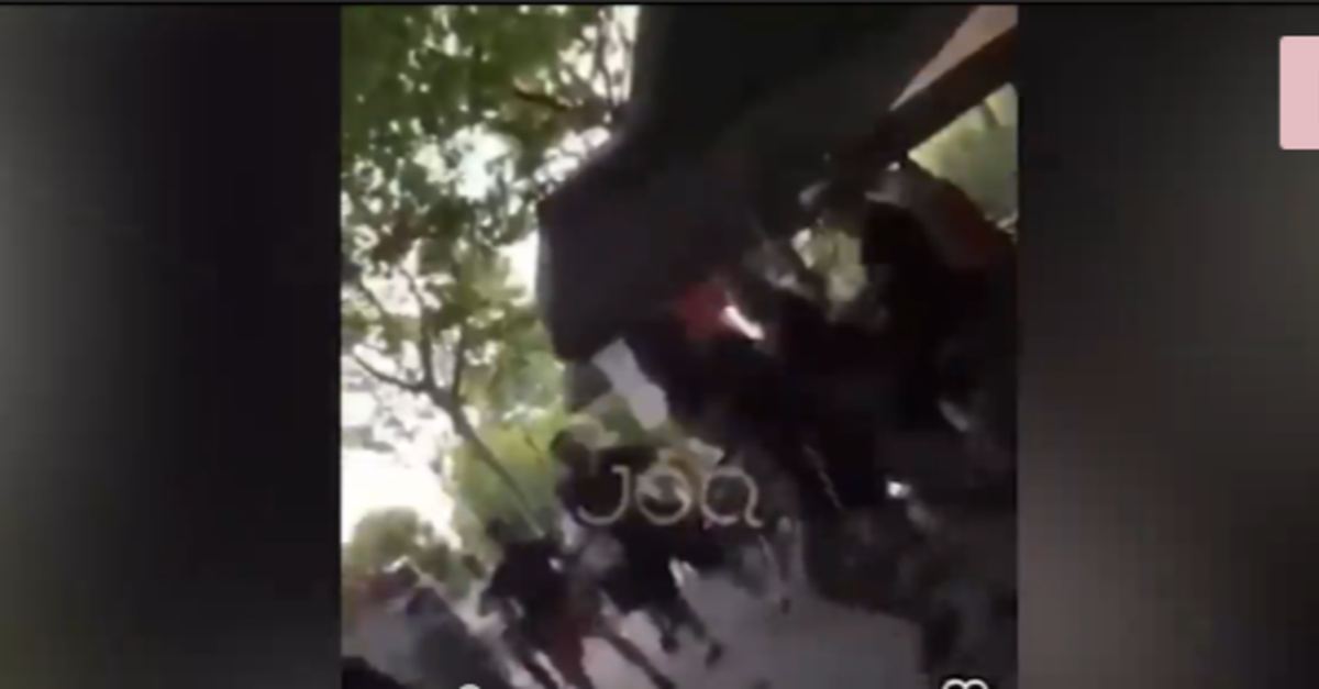 VIDEO Roma Feyenoord, violenza a Tirana: tifosi olandesi picchiano un albanese