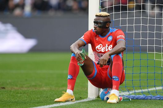 NAPLES, ITALY - MARCH 19: Victor Osimhen of SSC Napoli during the Serie A match between SSC Napoli and Udinese Calcio at Stadio Diego Armando Maradona on March 19, 2022 in Naples, Italy. (Photo by Francesco Pecoraro/Getty Images) Qui Napoli: Osimhen e un ex viola lavorano a parte- immagine 2