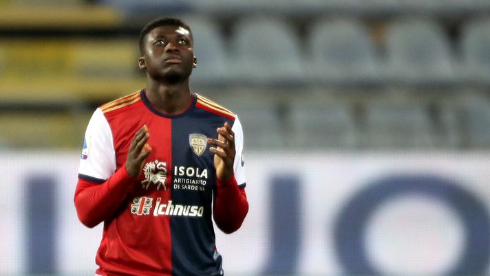 CAGLIARI, ITALY - JANUARY 18: Alfred Duncan of Cagliari looks on during the Serie A match between Cagliari Calcio and AC Milan at Sardegna Arena on January 18, 2021 in Cagliari, Italy. (Photo by Enrico Locci/Getty Images) 