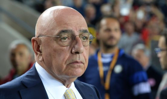 UDINE, ITALY - SEPTEMBER 22: Adriano Galliani AD of AC Milan looks on before the Serie A match between Udinese Calcio and AC Milan at Stadio Friuli on September 22, 2015 in Udine, Italy. (Photo by Dino Panato/Getty Images) UDINE, ITALY - SEPTEMBER 22: Adriano Galliani AD of AC Milan looks on before the Serie A match between Udinese Calcio and AC Milan at Stadio Friuli on September 22, 2015 in Udine, Italy. (Photo by Dino Panato/Getty Images)